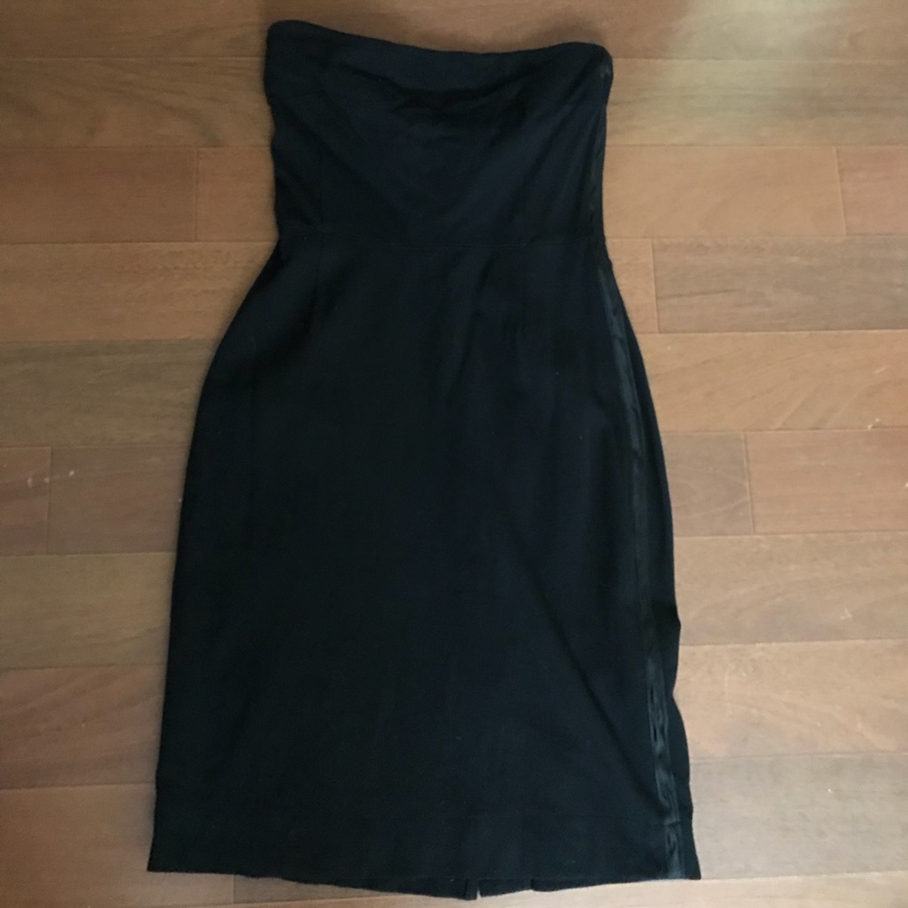 GAP Black strapless dress
